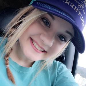 Meet your Posher, Abby